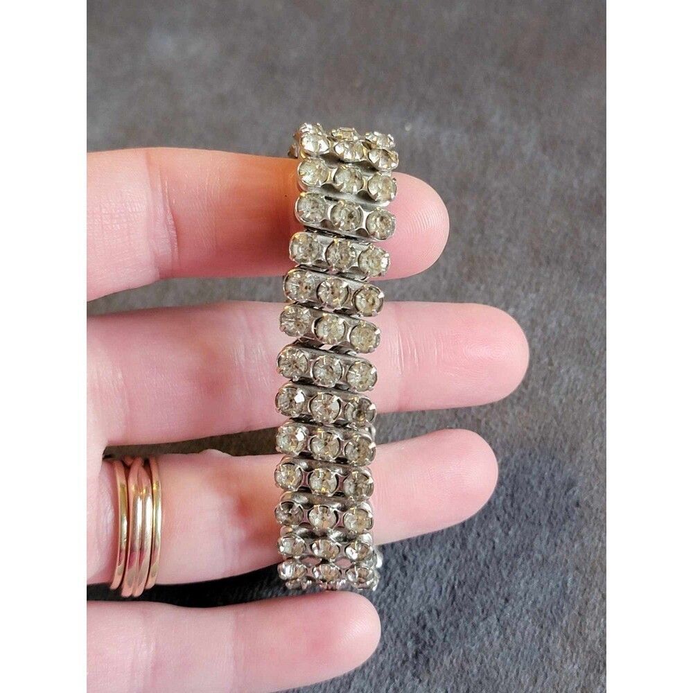 Vintage Prong Set Clear Round Rhinestone Stretch Bracelet / Made In Japan